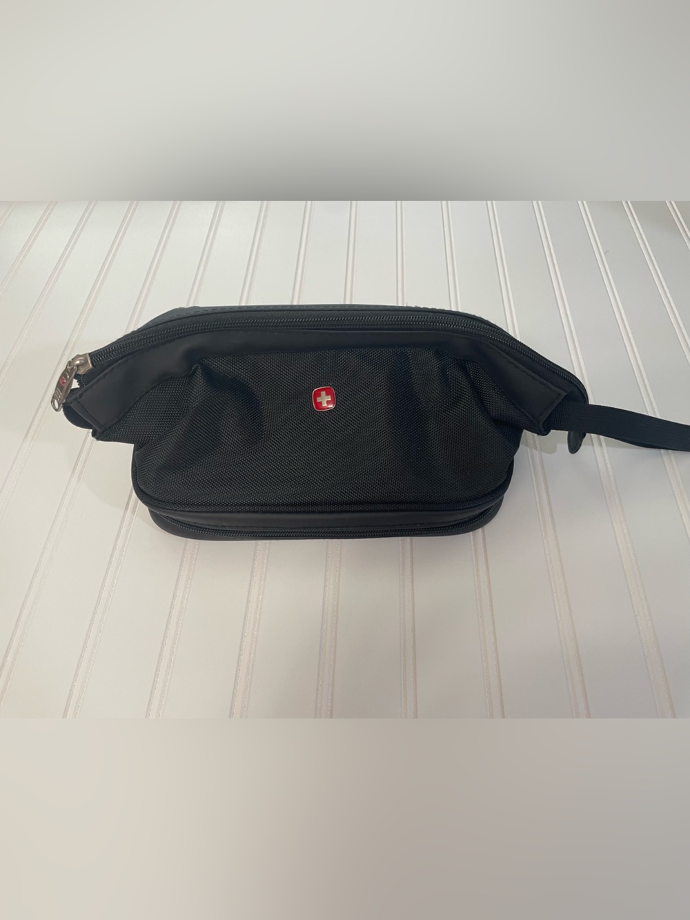 Swiss Gear Men’s Travel Dopp Bag in Black